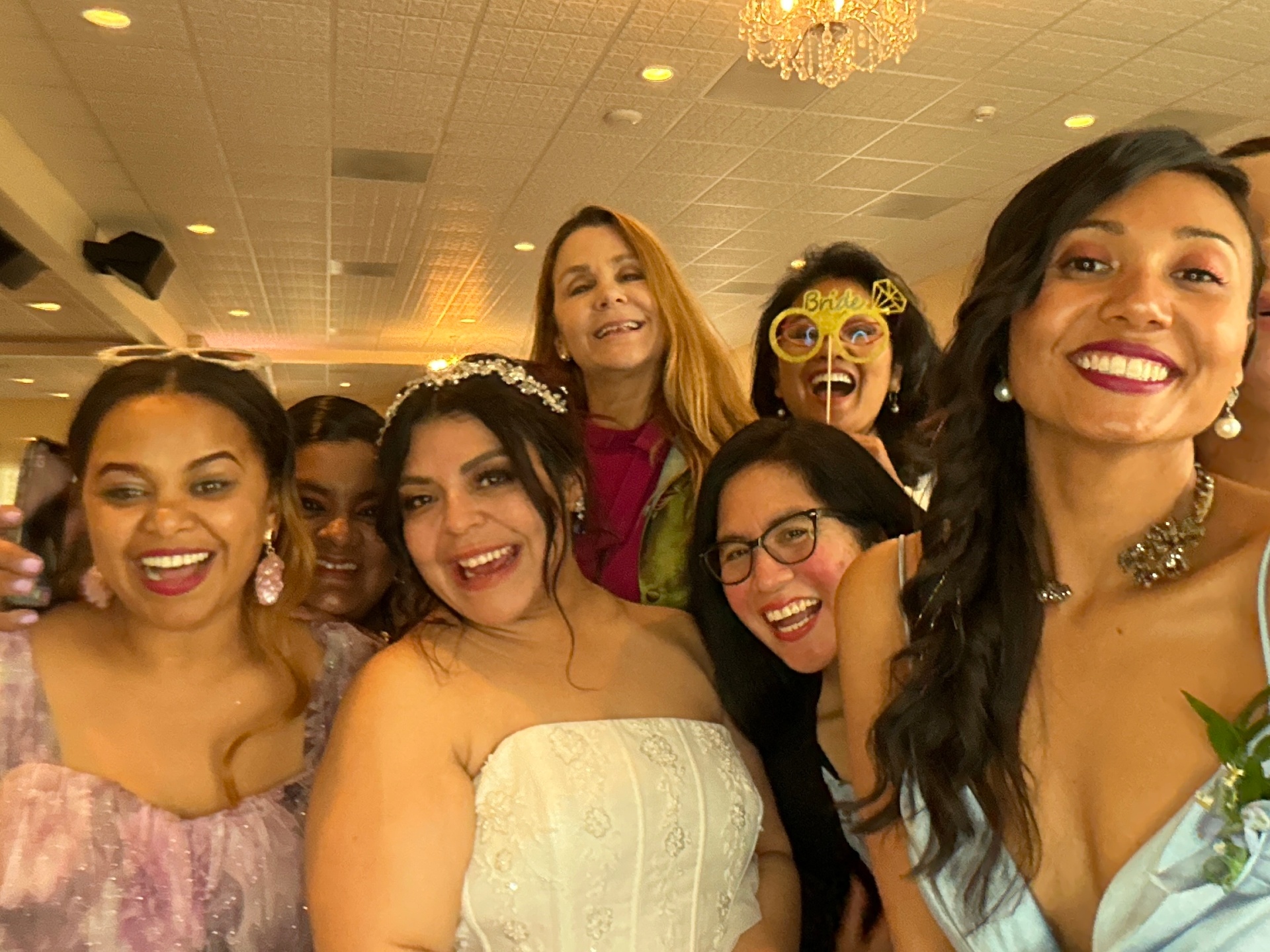 Bridal squad glow